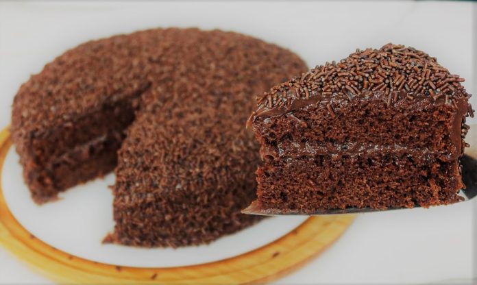 Fluffy chocolate cake