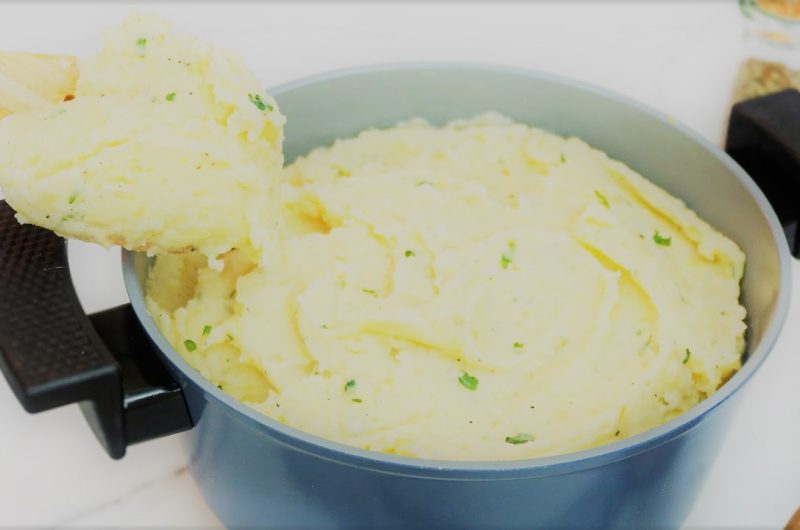 Seasoned Mashed Potatoes (easy and simple)
