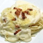 Pasta with white sauce