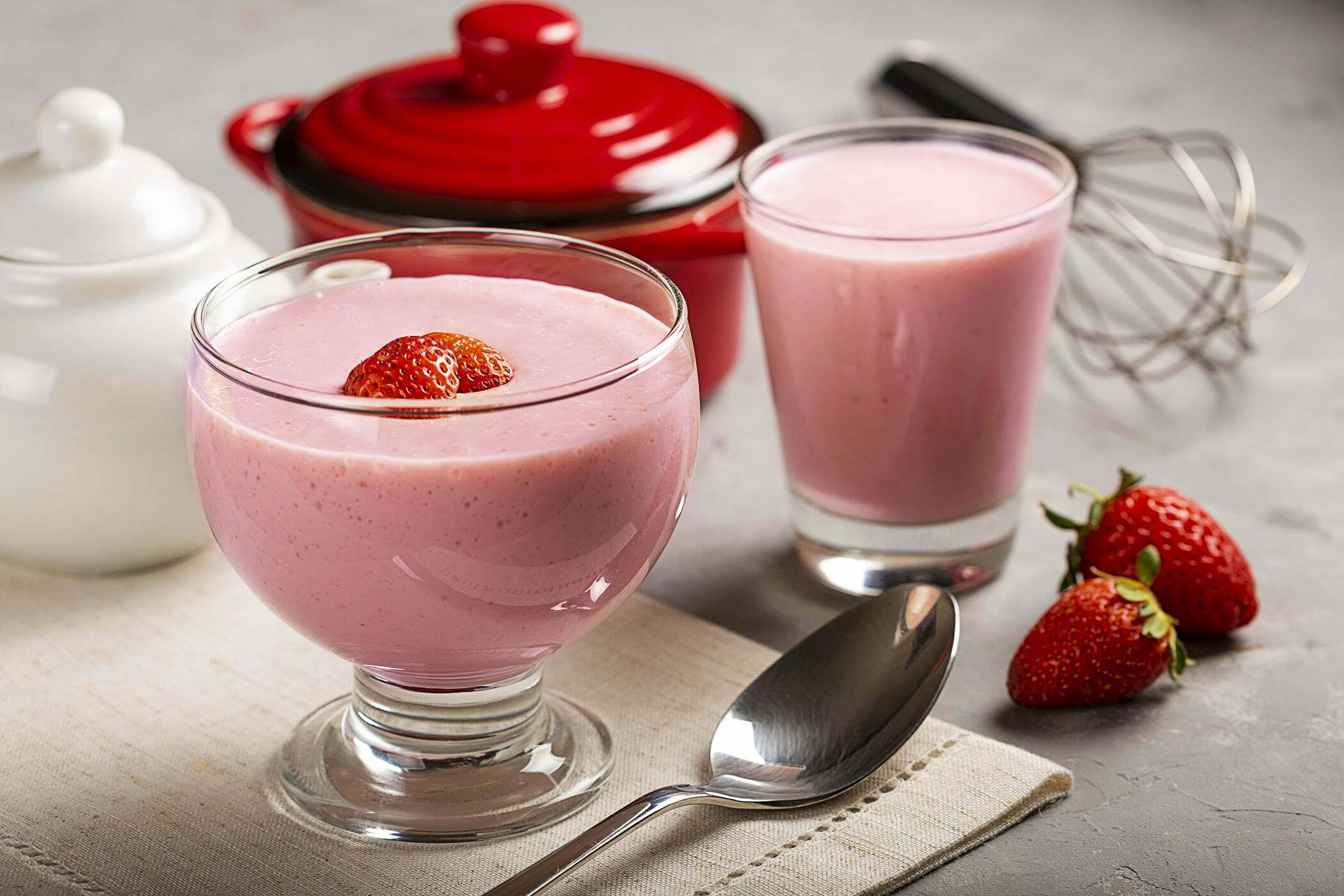 Strawberry Mousse with Gelatin
