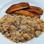 Banana farofa with bacon