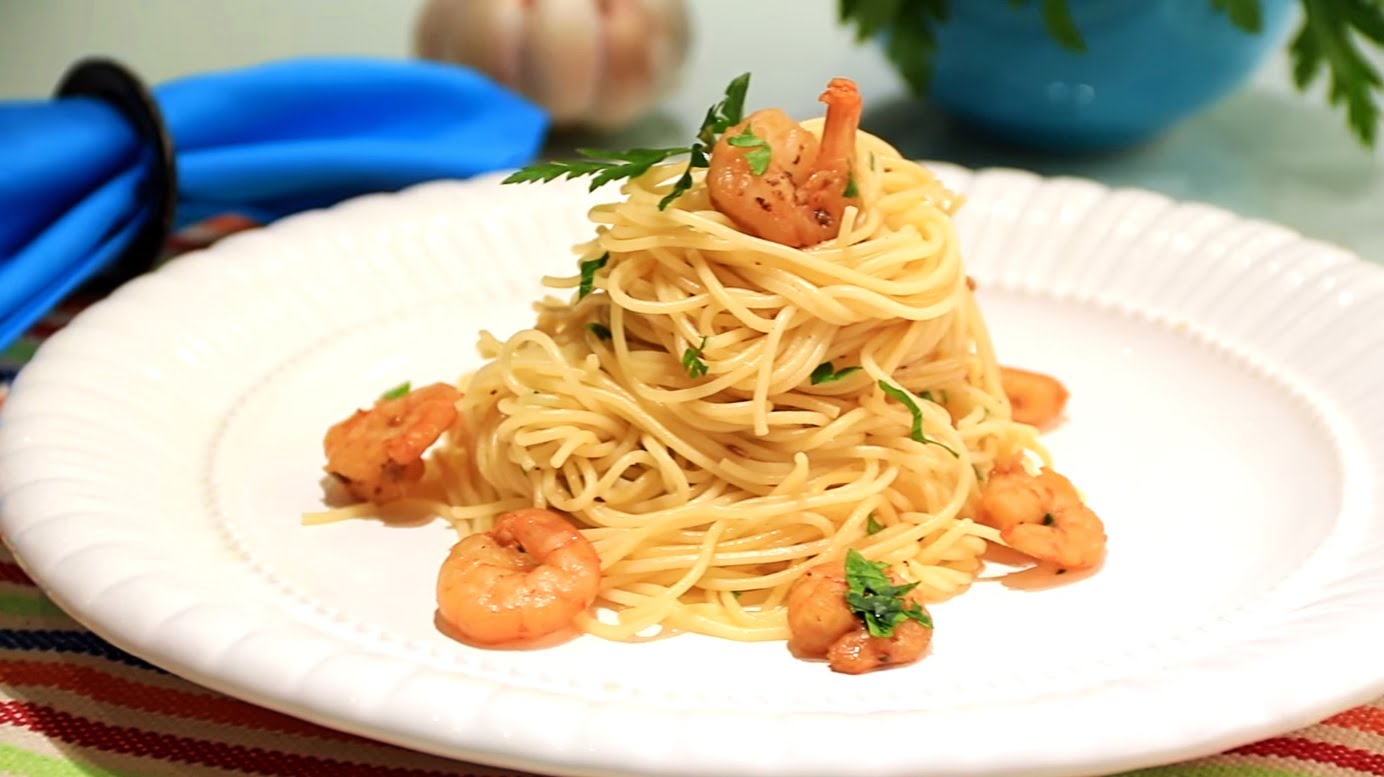 Spaghetti with Shrimp in Garlic and Oil