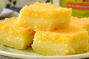 Cornmeal creamy cake