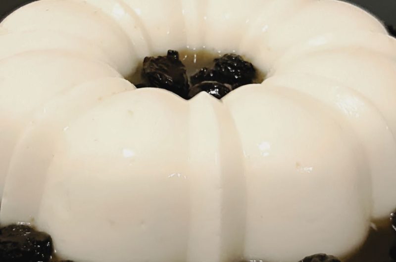 White custard pudding