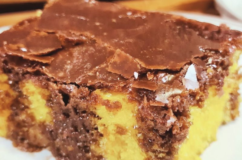 Carrot cake with chocolate