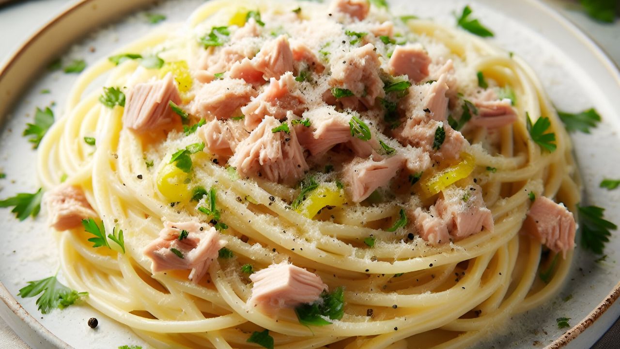 Pasta with tuna