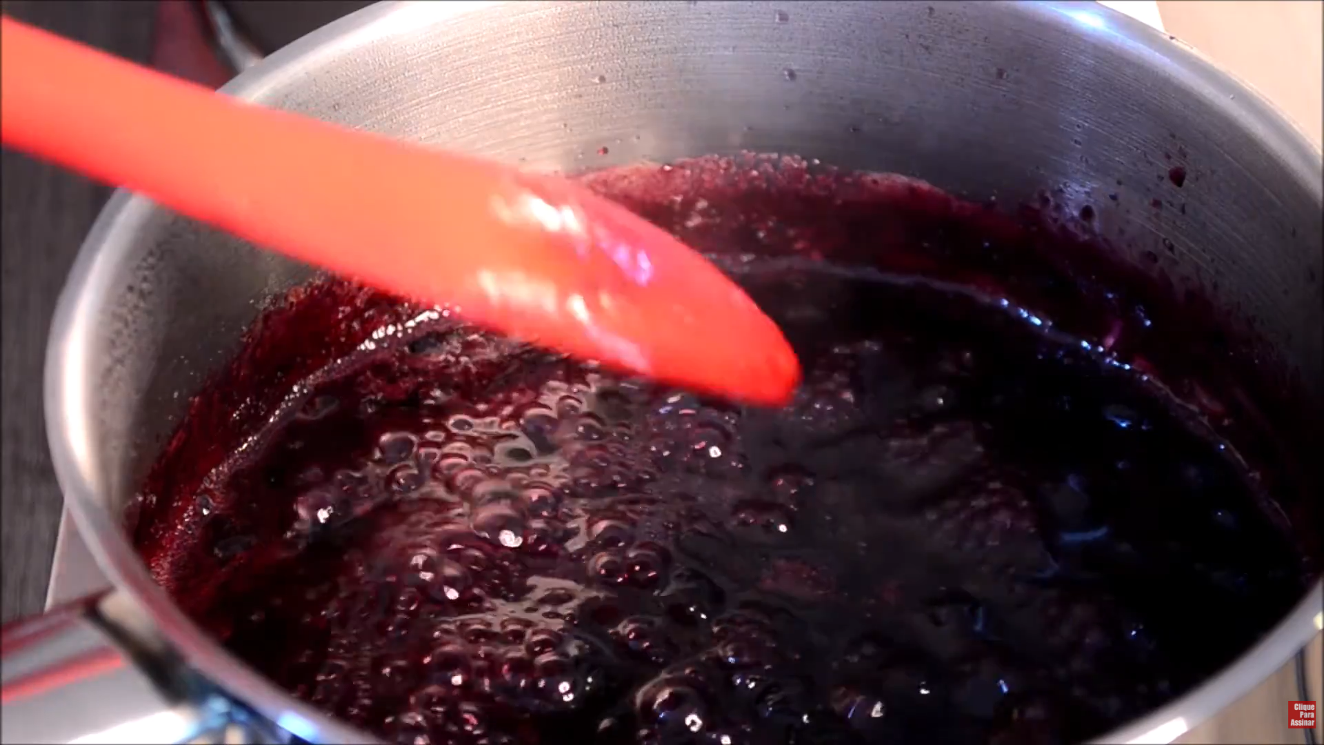 cookingblueberryjam