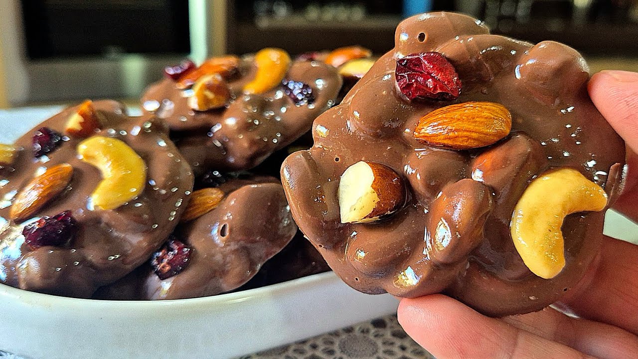 chocolate-nut-clusters
