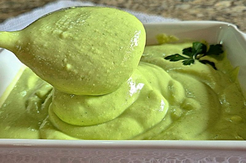 Green Mayo (Brazilian Snack Bar Style)