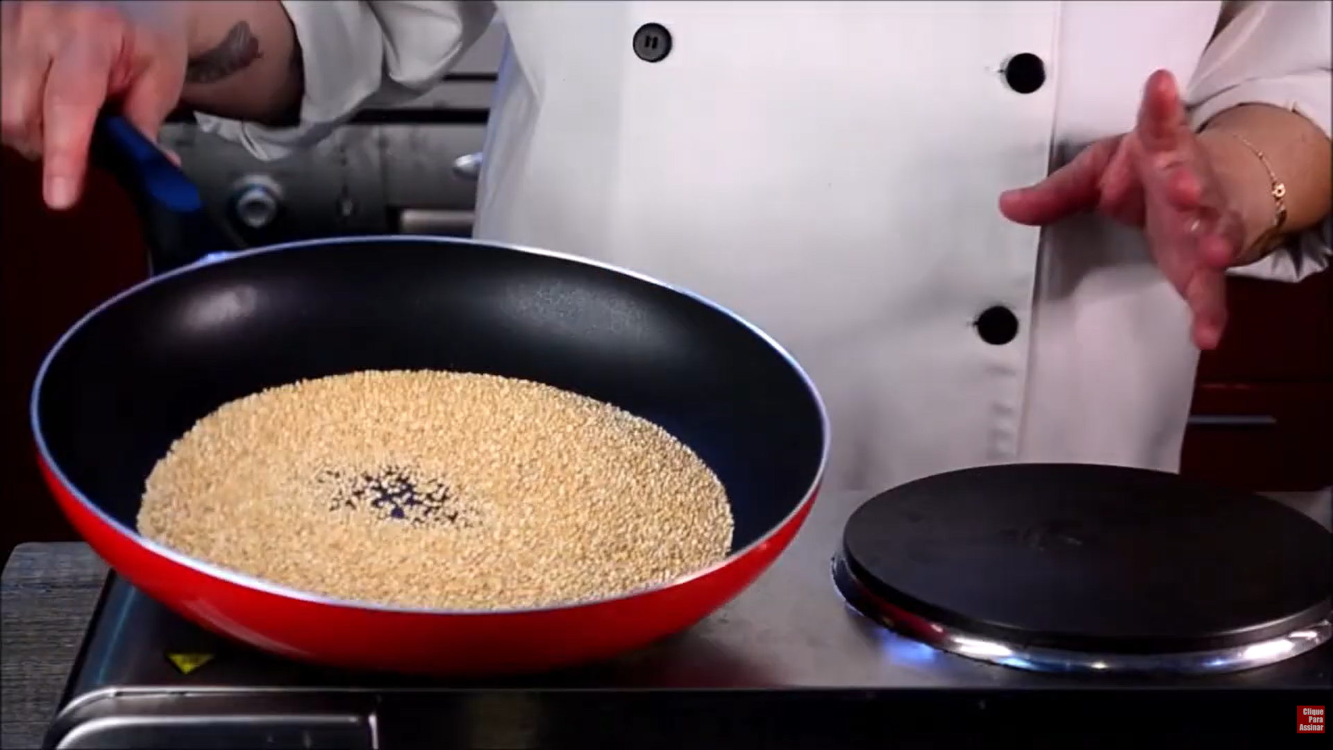 making-quinoa-flour
