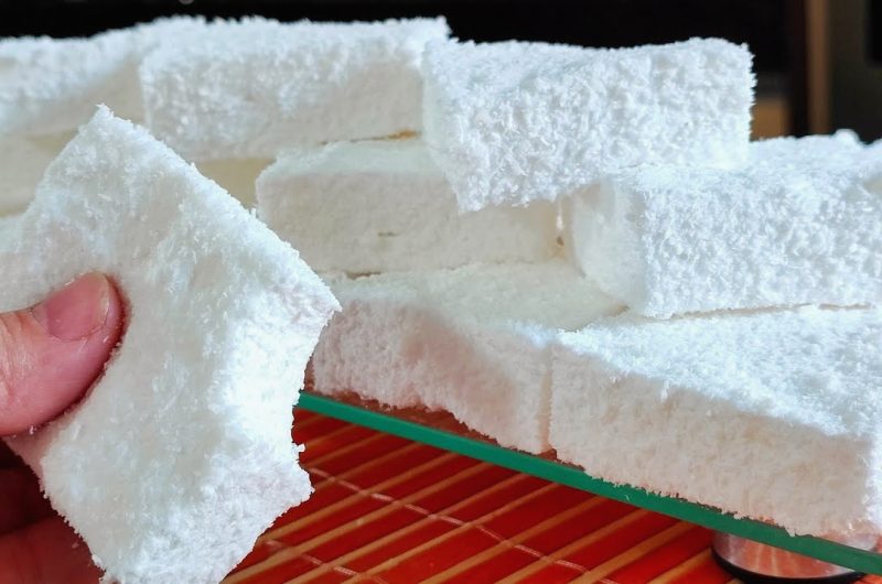 Maria Mole (Brazilian Coconut Marshmallow)